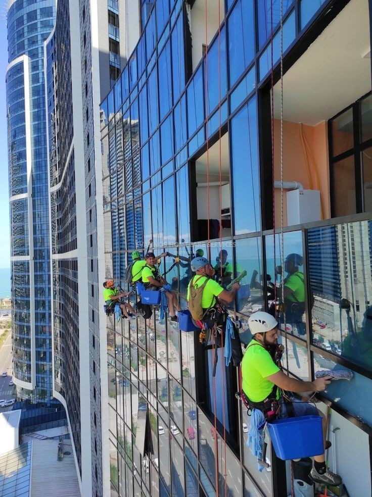 Exterior window cleaning
