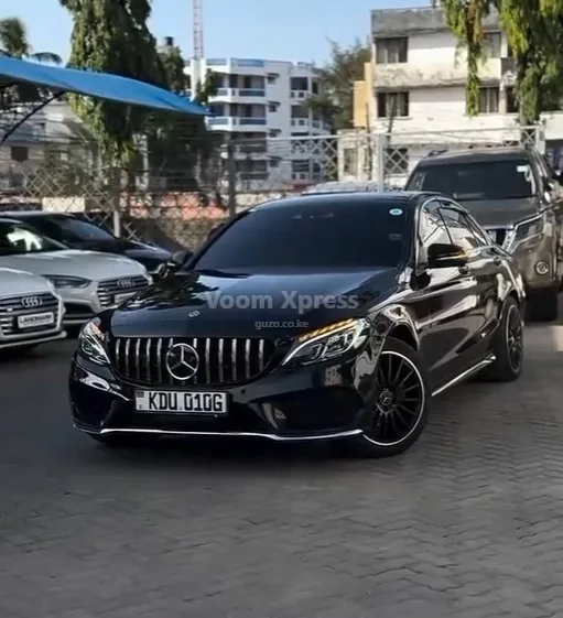 Clean mercedes Benz C200 available for hire, KSh. 5,000 per day - Self drive car hire Nairobi