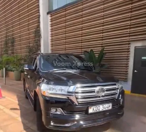 Land Cruiser V8 available for hire ksh 12,000 per 24hrs - Self drive car hire Nairobi