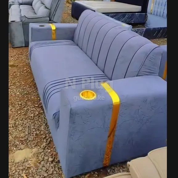 Quality at its finest (5seater sofa set 3-2) - Furniture stores in Nairobi