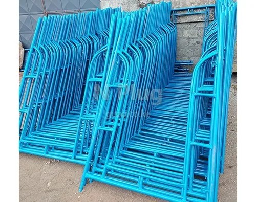 Strong scaffolding ladders for safe and easy work Strong scaffolding ladders for safe and easy work