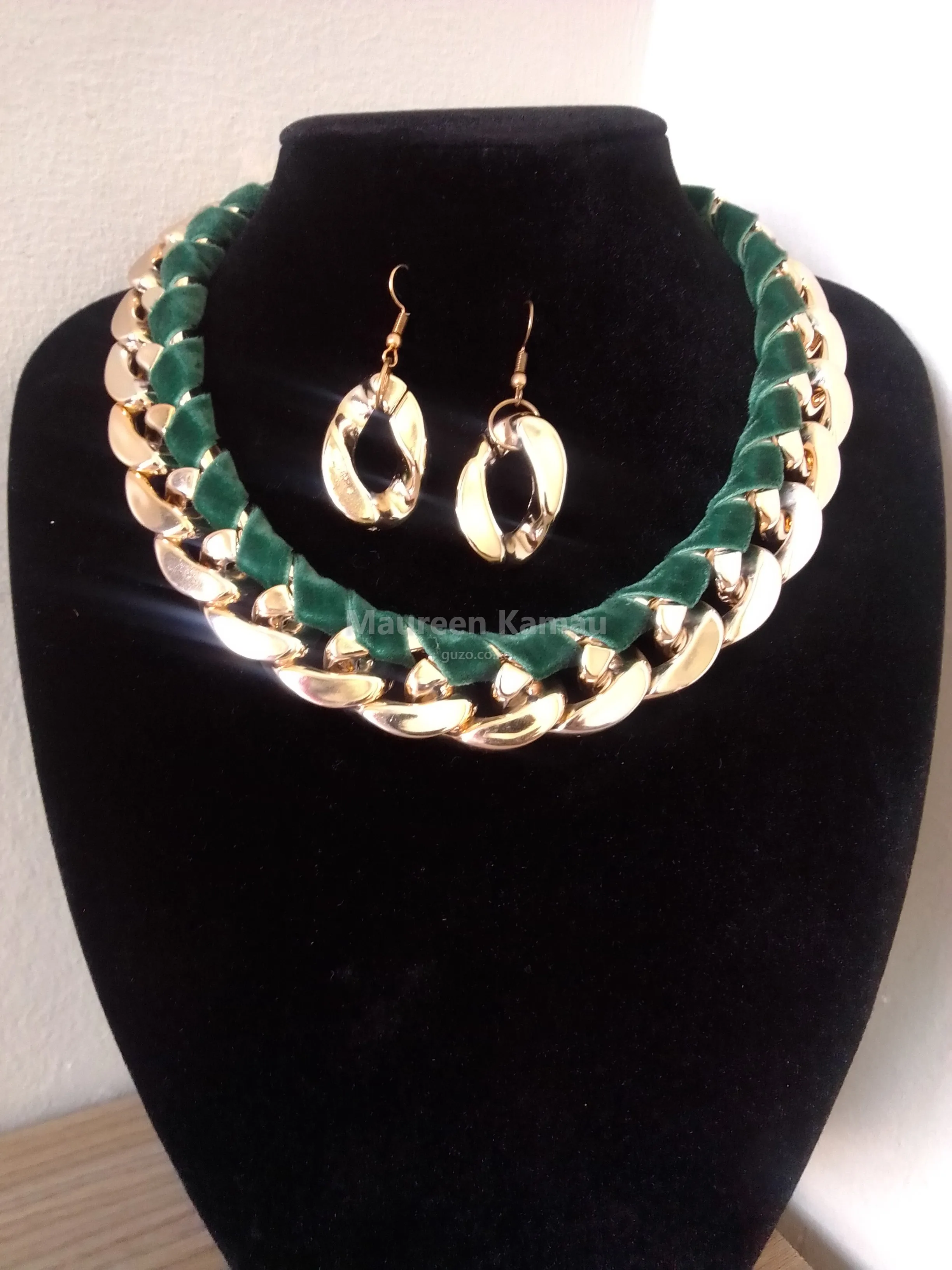 Green & Gold Jewelry Set