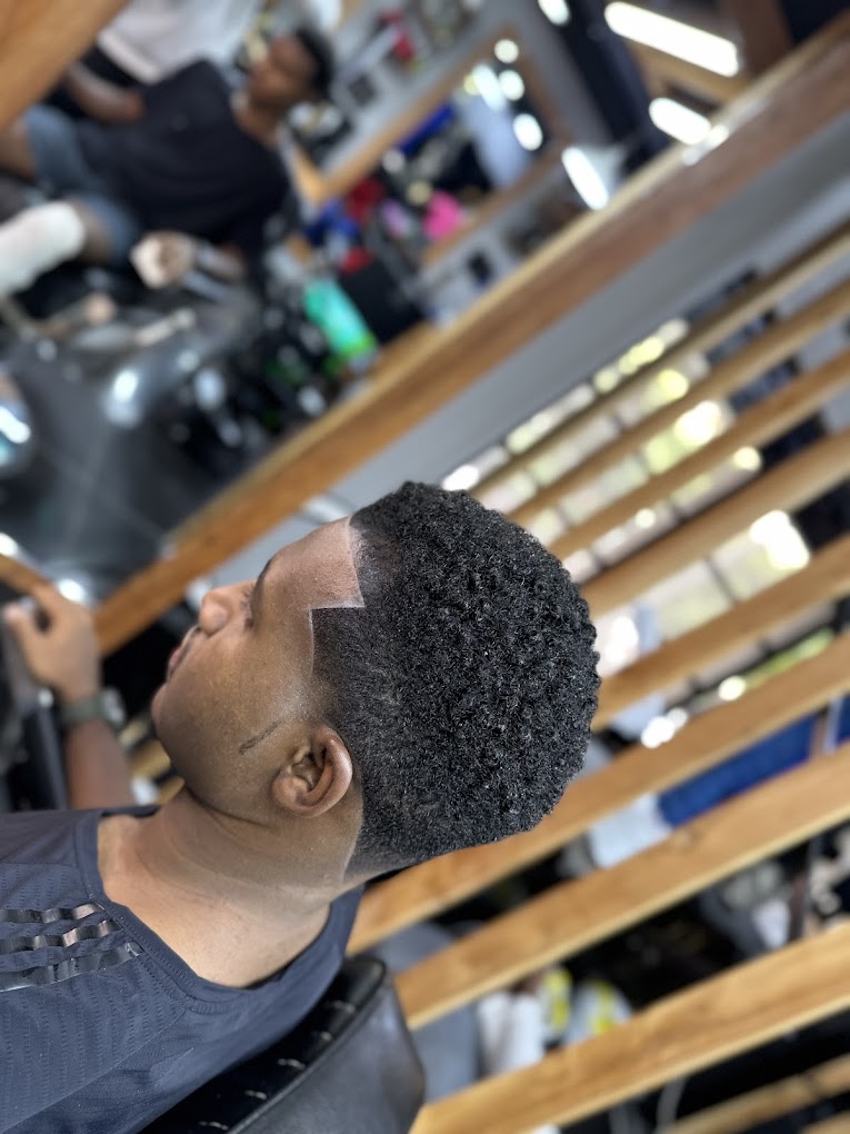 KENNY’s BARBERSHOP Nairobi - Barber Shop in Nairobi CBD